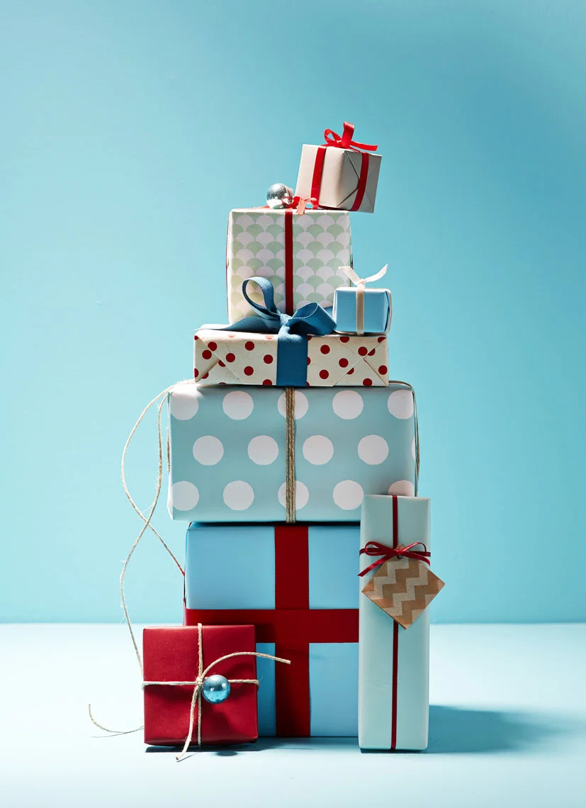 Pile-of-presents_674.jpg
