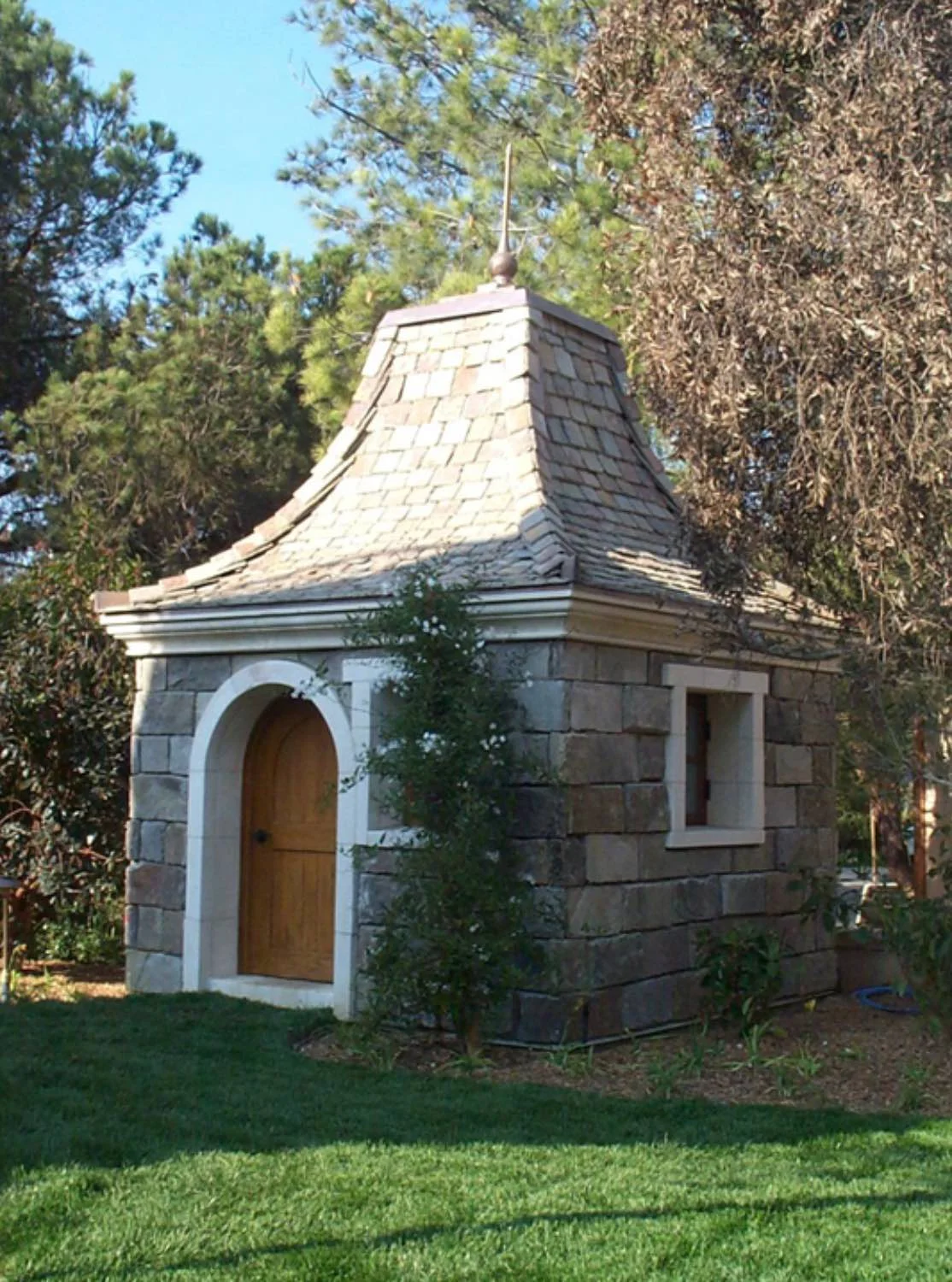  Spring stone house 