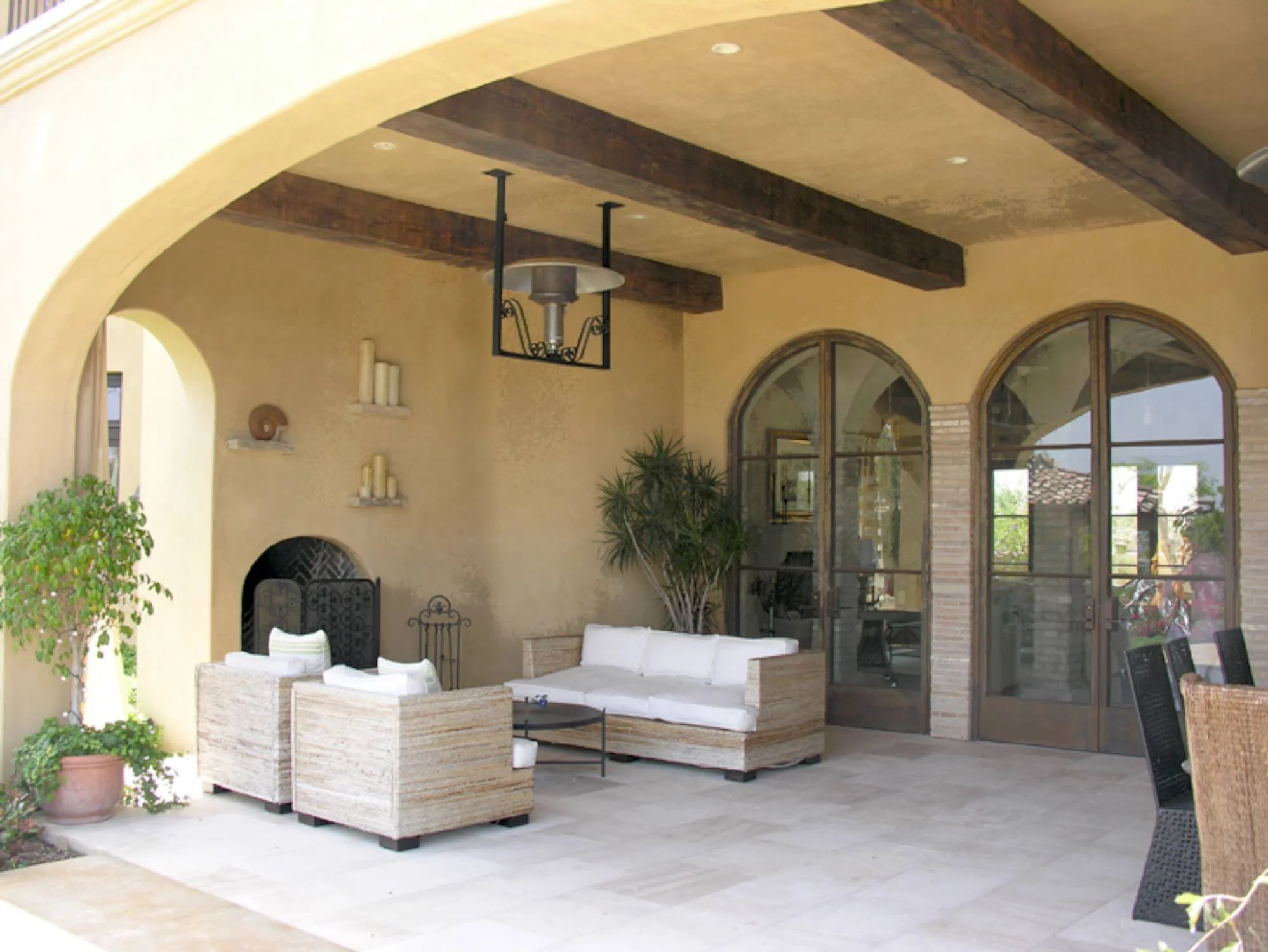  Outdoor seating area 
