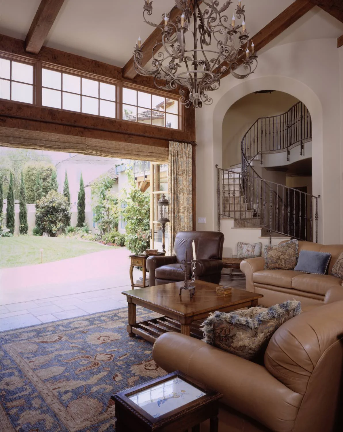  Family room with garden views 