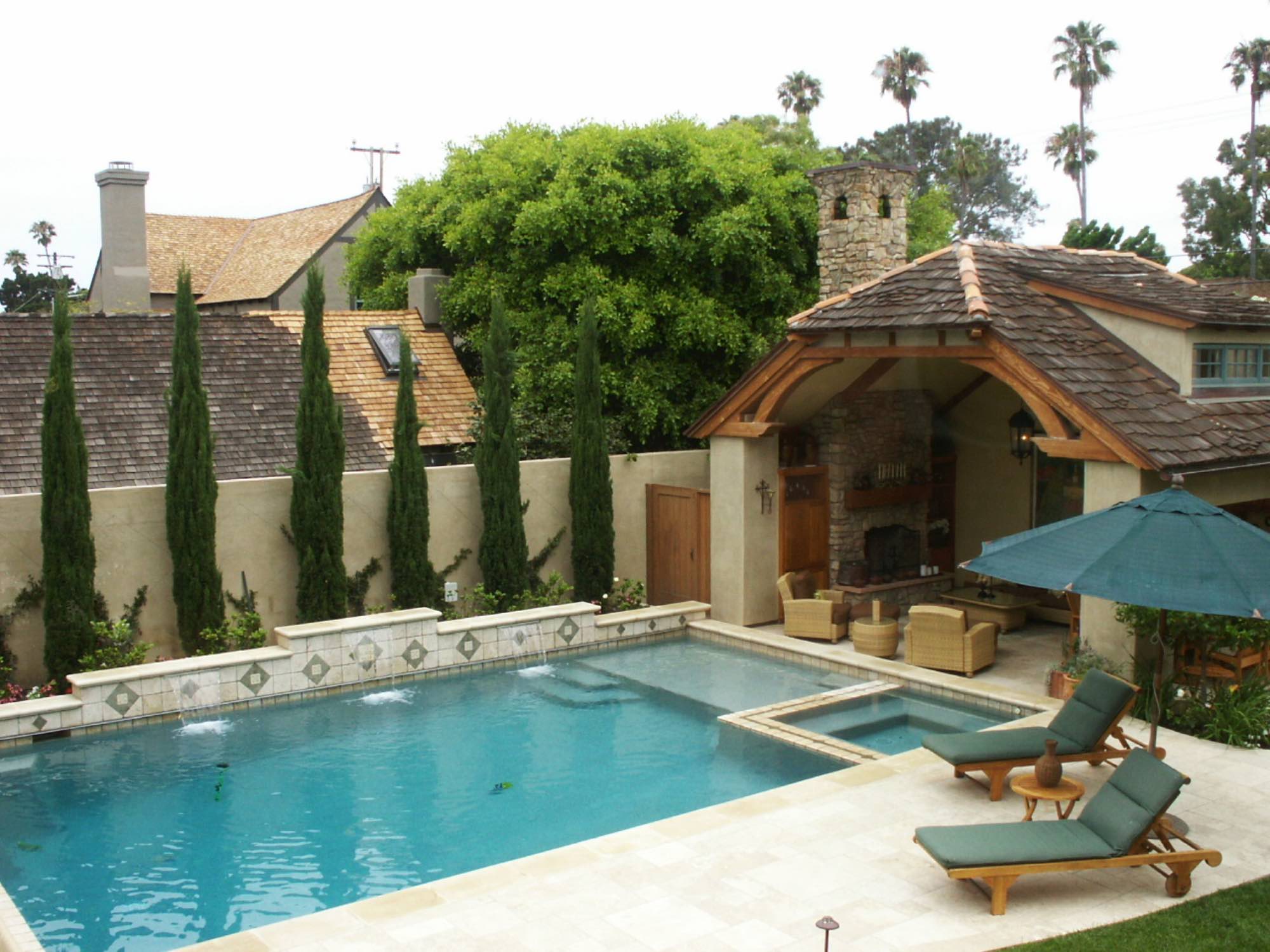  Pool and garden 