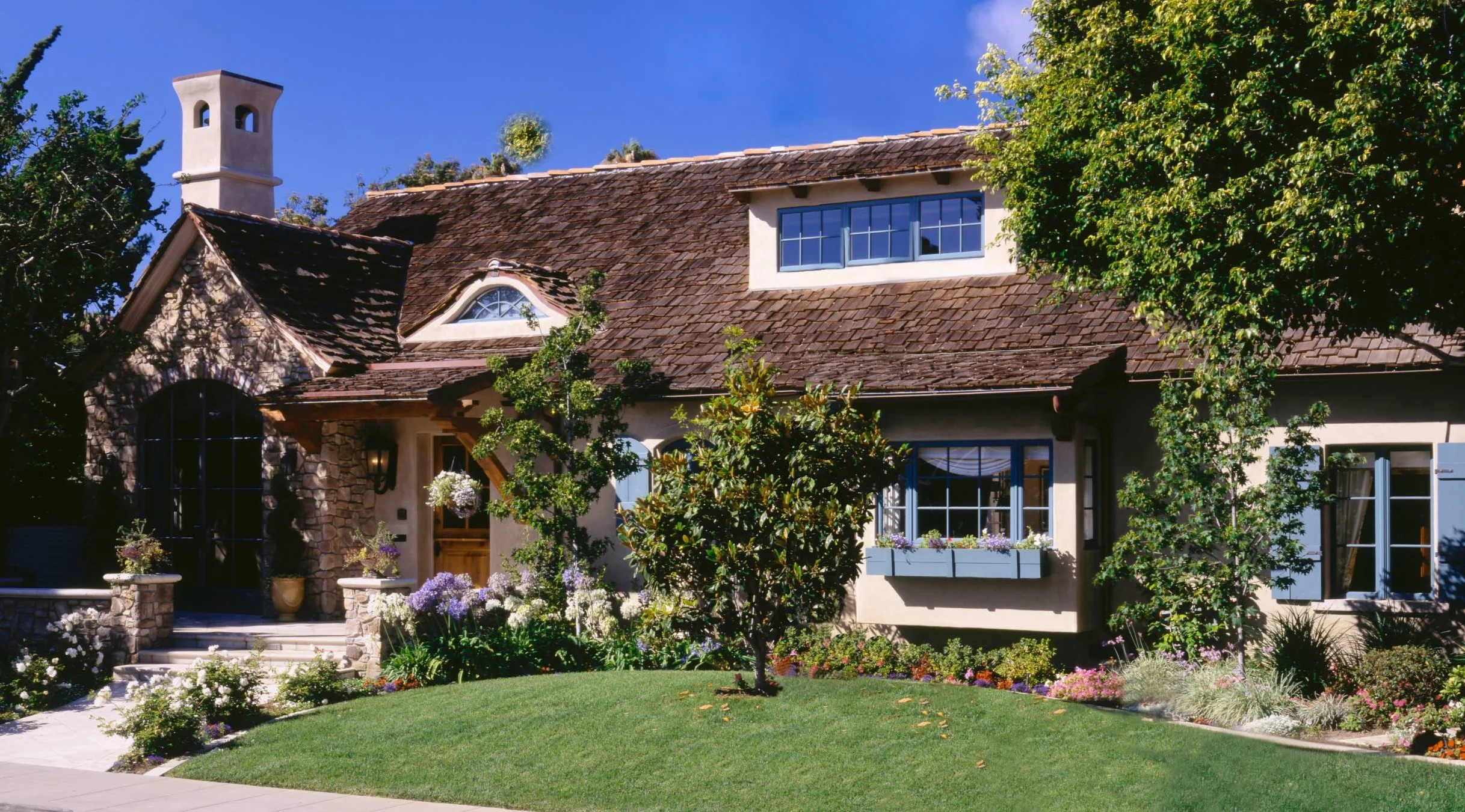 Avenida Cresta House