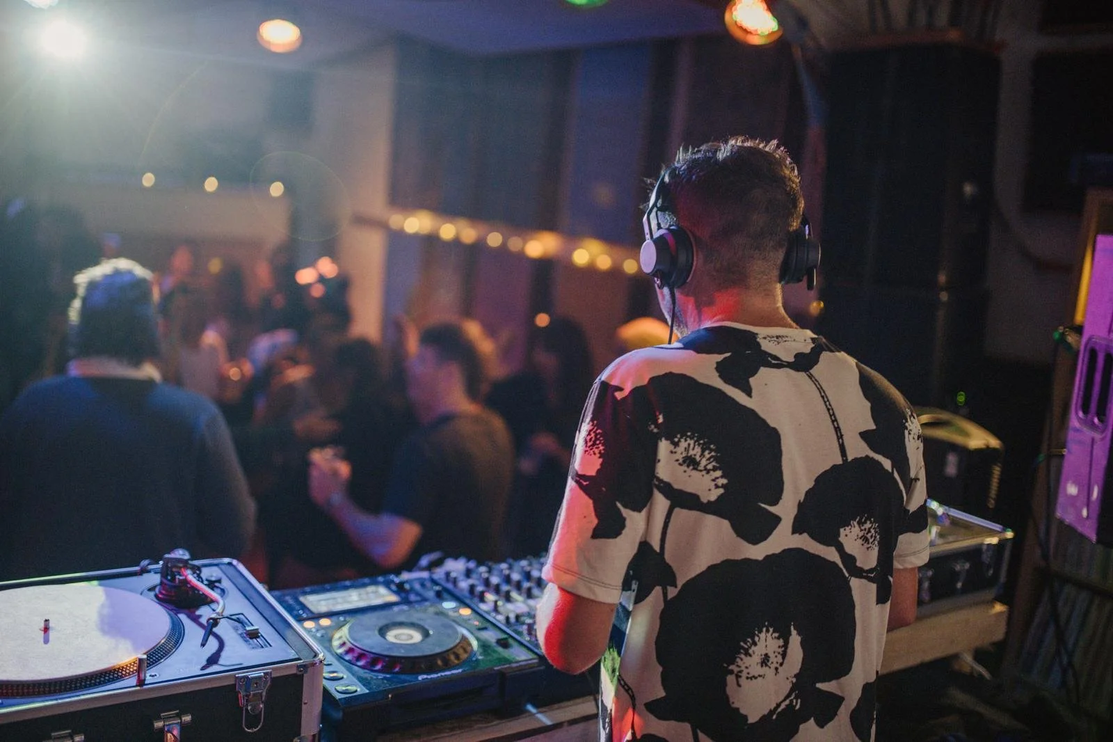 Sunset DJ Sessions: Bob's Birthday Collective