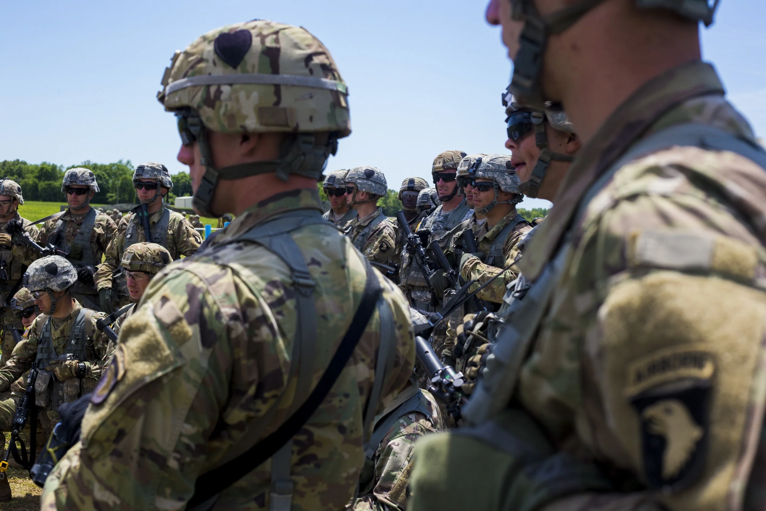  The 2nd Brigade Combat Team hosted 1175 candidates from the 101st Airborne Division for EIB (Expert Infantryman Badge) testing.&nbsp;Over the two weeks of training, the groups rotated through the different lanes: medical, weapons, and patrol. Receiv