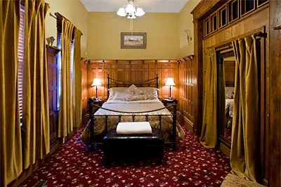 Bruce House Inn
