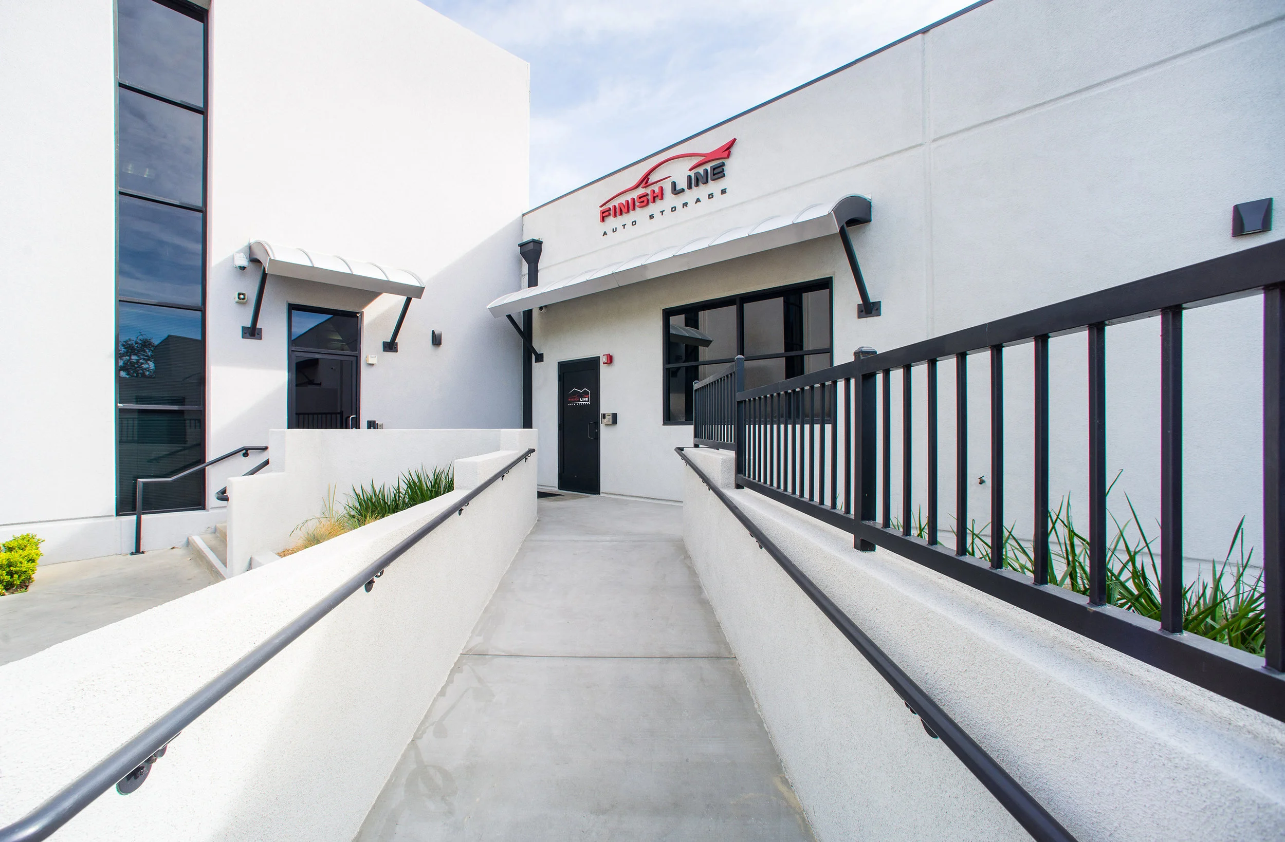Exterior 2.jpg