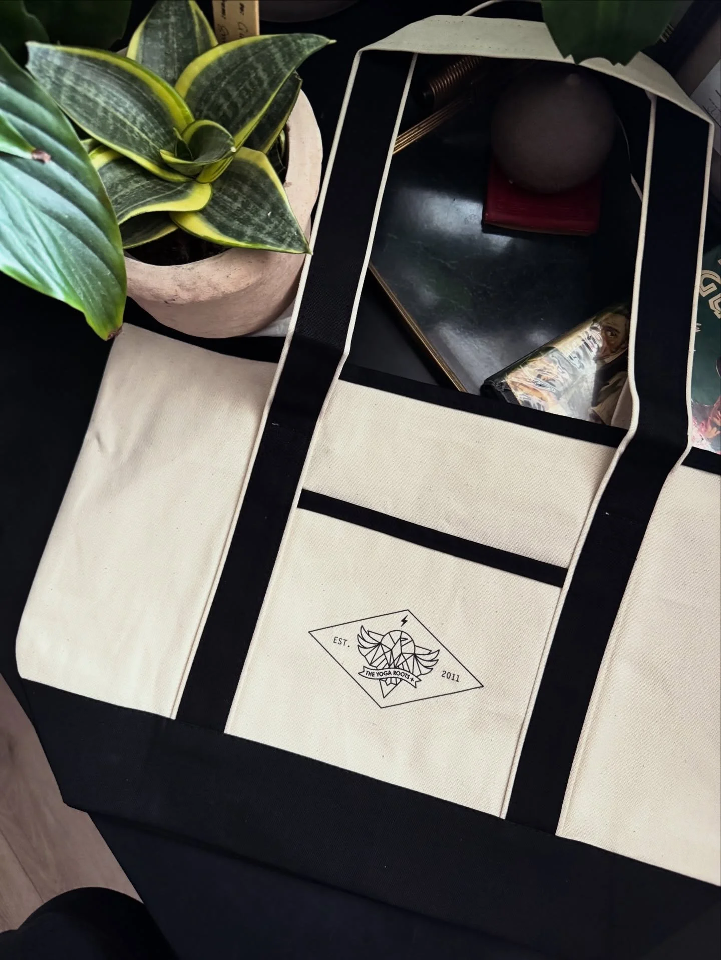 Just dropped. Your new everyday essential. 😮&zwj;💨
Avail for purchase in studio this week!