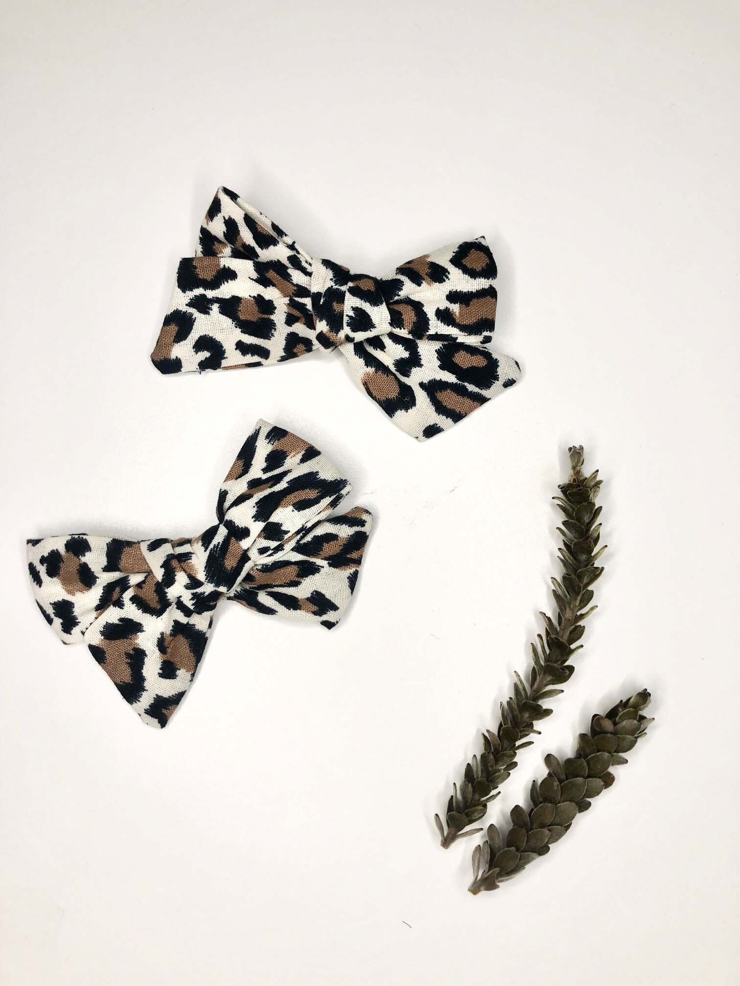 Kitty Animal Print Bow 