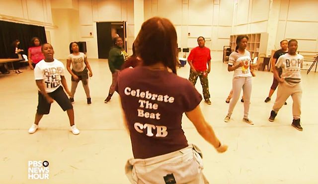 Happy Monday! 💃 | Catch a glimpse of our dance-tastic founder Tracy Straus in action on @PBS @Newshour, spreading joy, positivity and endless inspiration to kids who need it. The Federal Turnaround Arts Program is one of a kind and we&rsquo;re honor