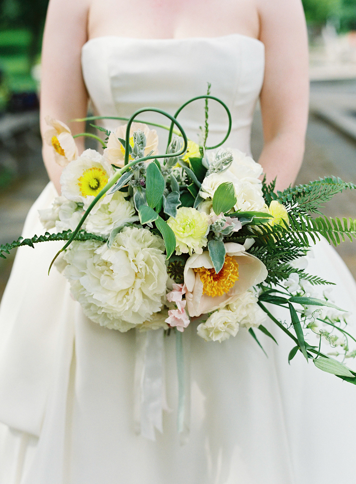 Brooklyn Botanic Gardens wedding, Judy Pak Photography, Ang Weddings and Events, Mimosa Floral Design, Isabelle Armstrong gown