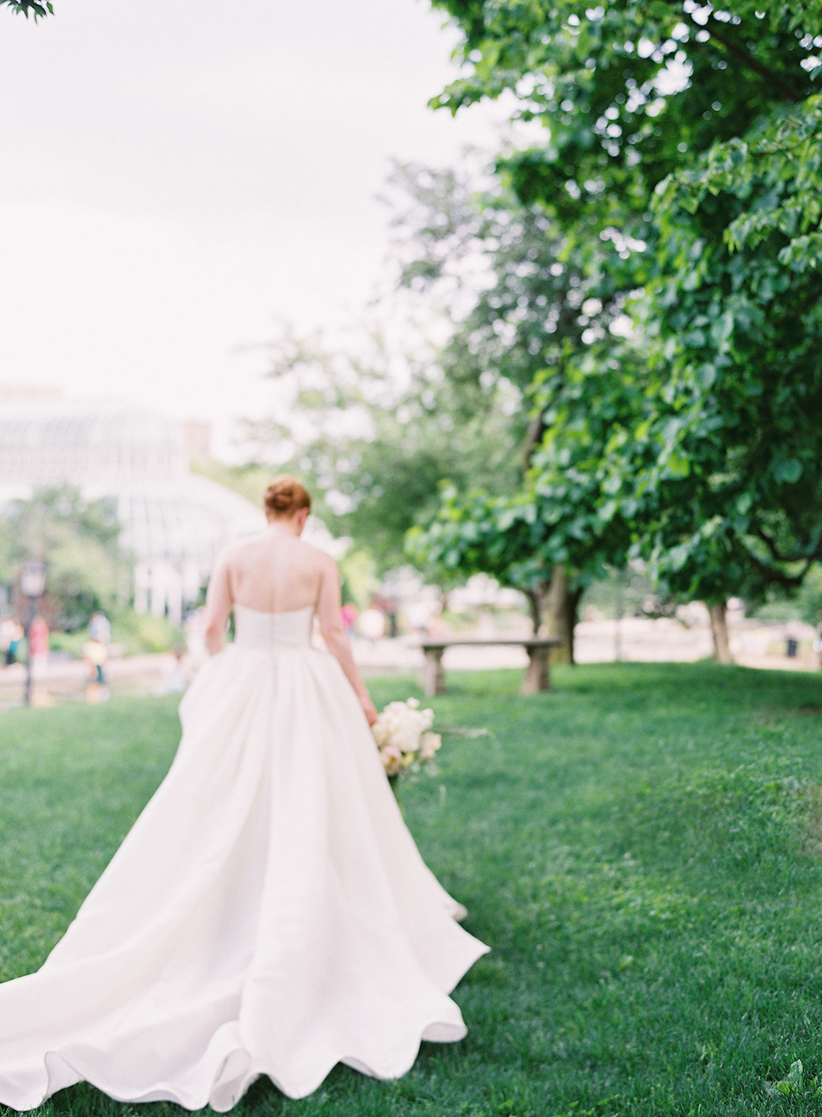 Brooklyn Botanic Gardens wedding, Judy Pak Photography, Ang Weddings and Events, Mimosa Floral Design, Isabelle Armstrong gown