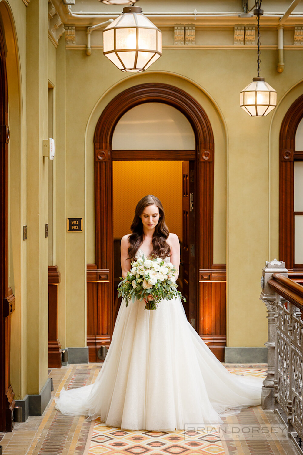 Cipriani wedding bride holding bouquet of flowers