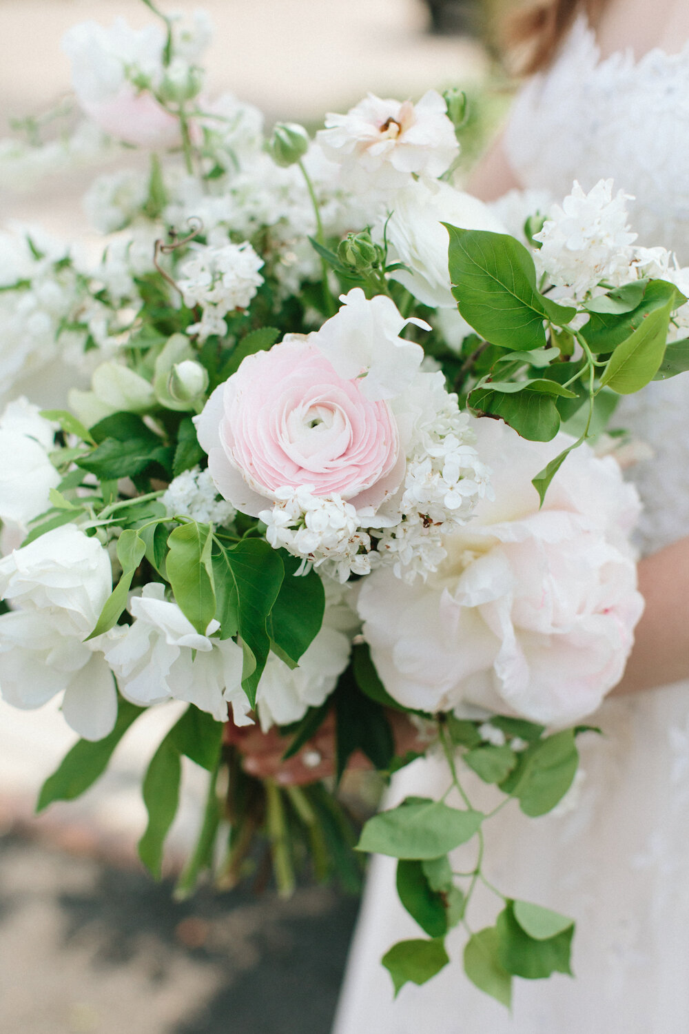 bride bouquet in creamy white and blush.jpg