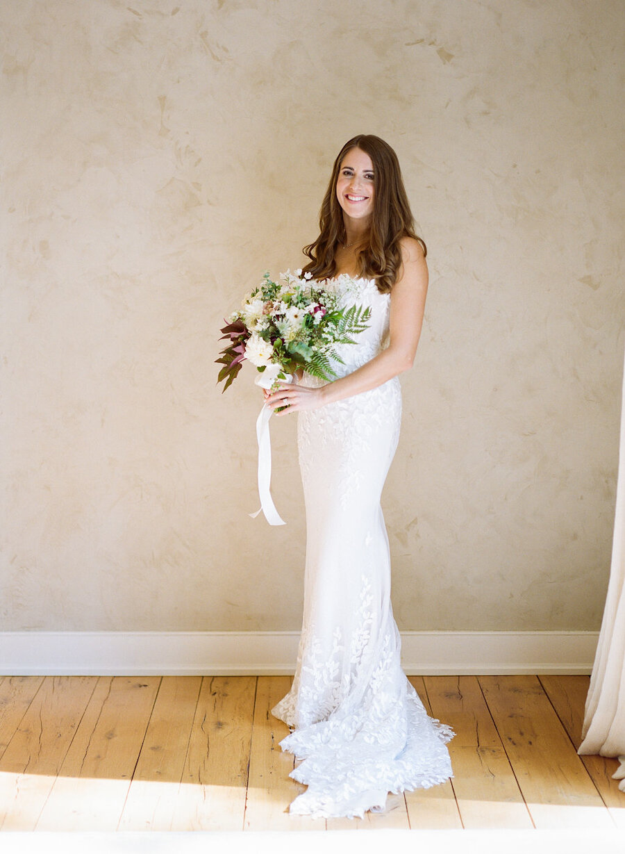 micro wedding bride getting ready