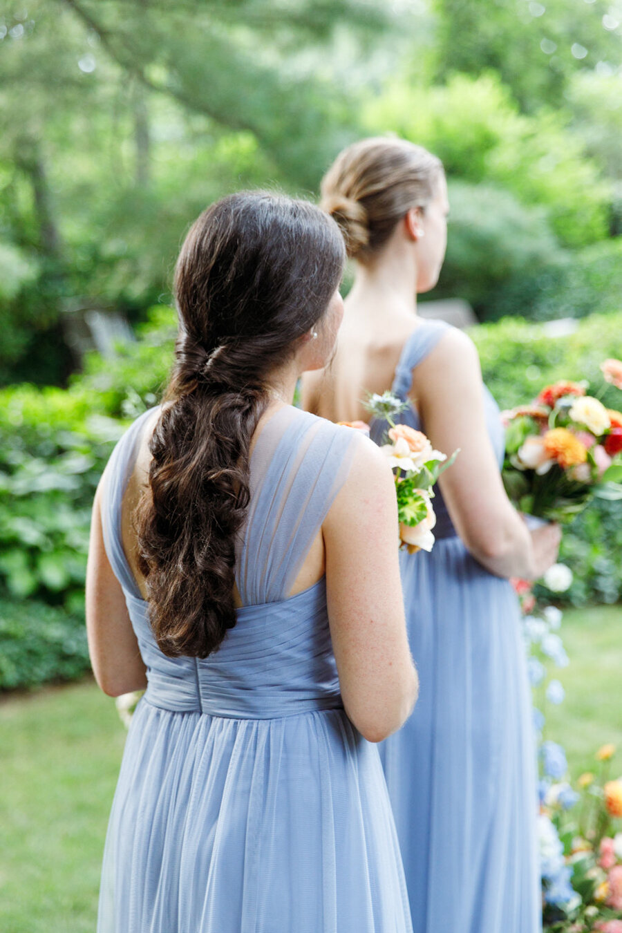 bridesmaids wearing blue 