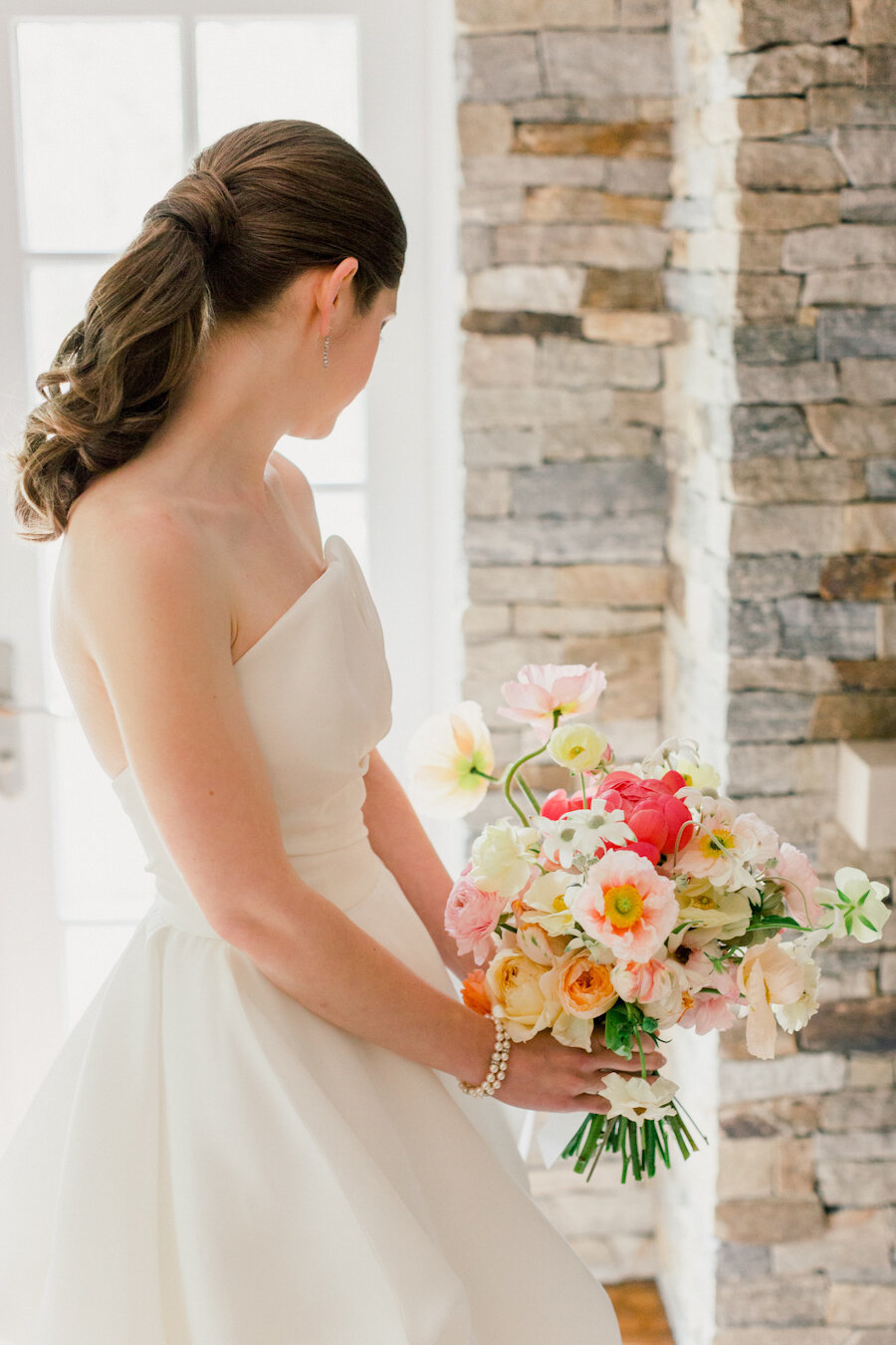 bride-holding-bouquet.jpg