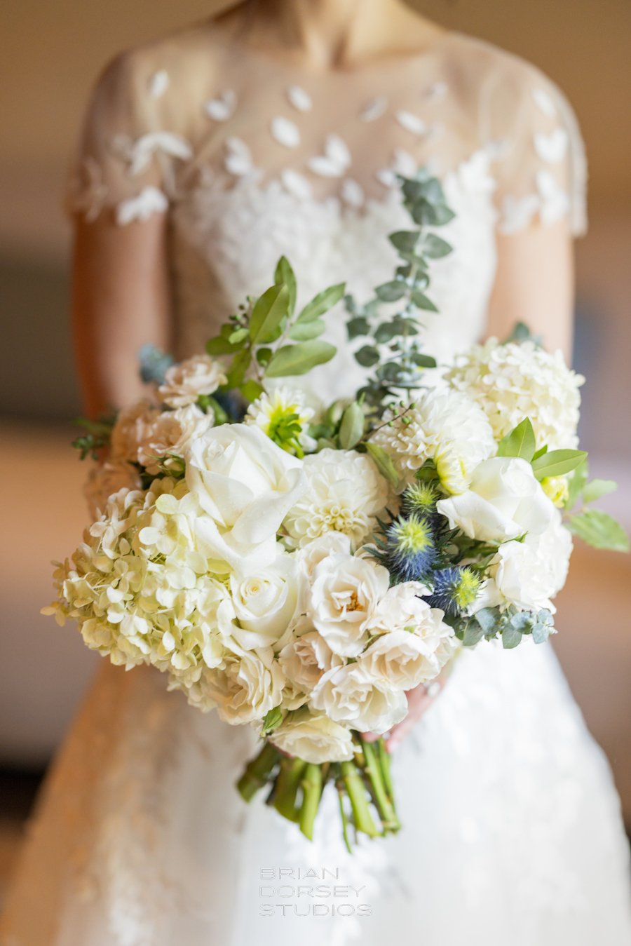 blue-hill-at-stone-barns-mariage-bouquet.jpg