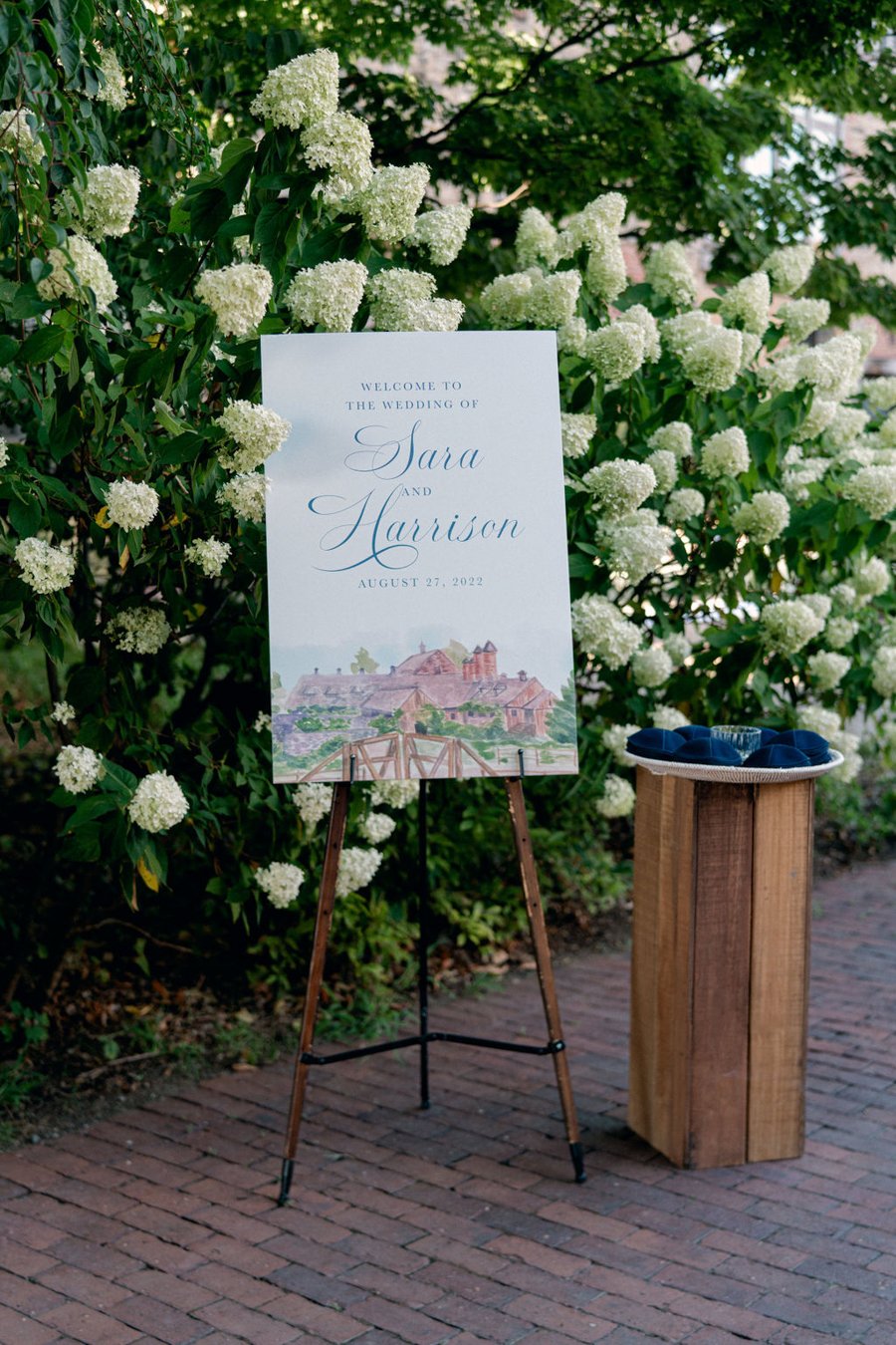 blue-hill-at-stone-barns-wedding-welcome-sign.jpg