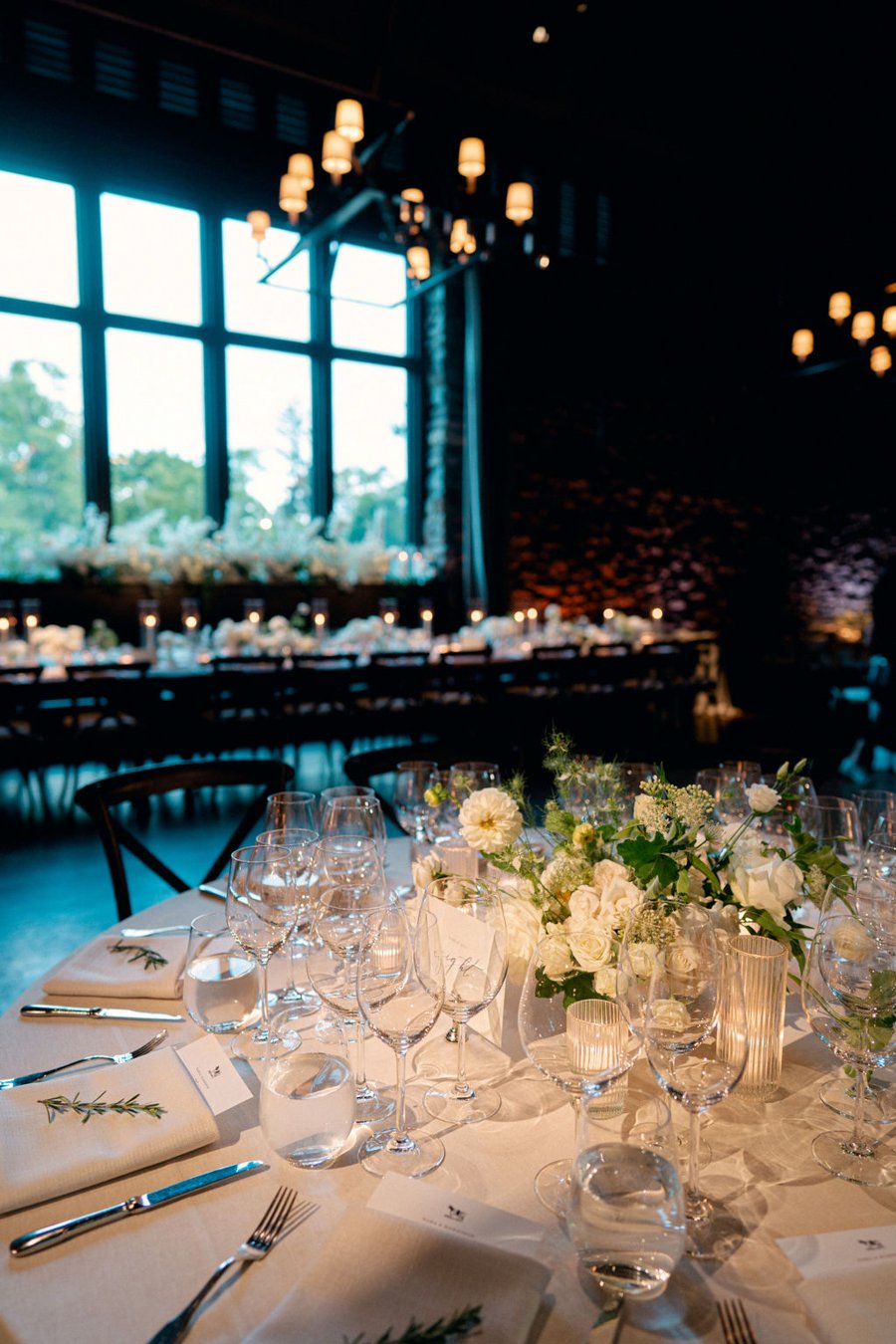 blue-hill-at-stone-barns-wedding-tables.jpg