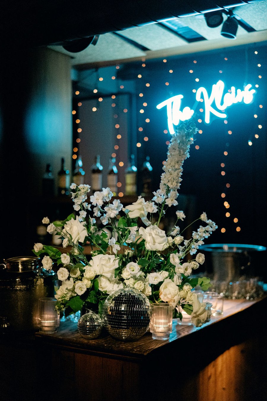 blue-hill-at-stone-barns-wedding-bar-flowers.jpg