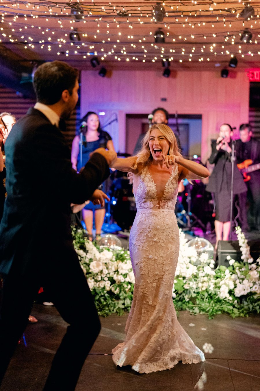 blue-hill-at-stone-barns-wedding-dancing.jpg