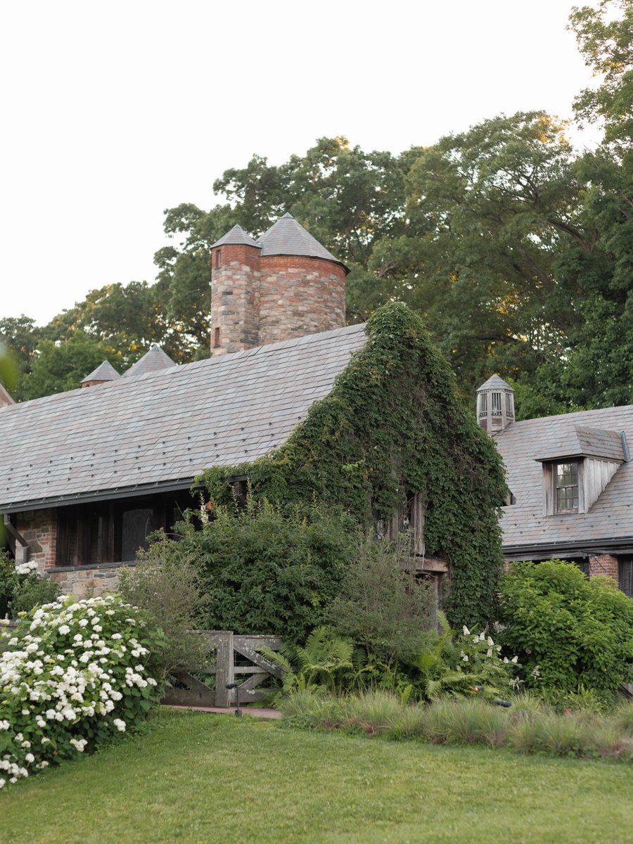 blue-hill-at-stone-barns-wedding-cocktails-5.jpg