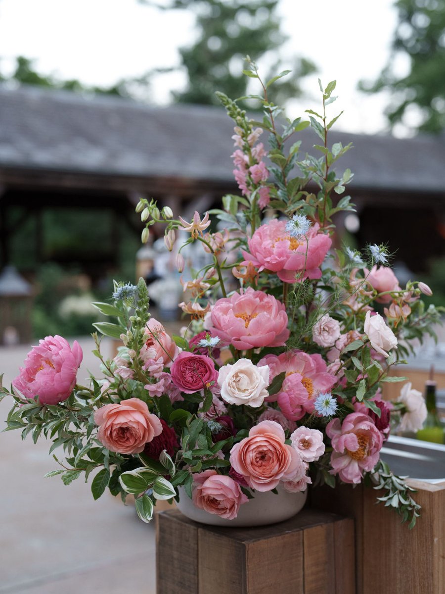 blue-hill-at-stone-barns-wedding-dancing-4.jpg