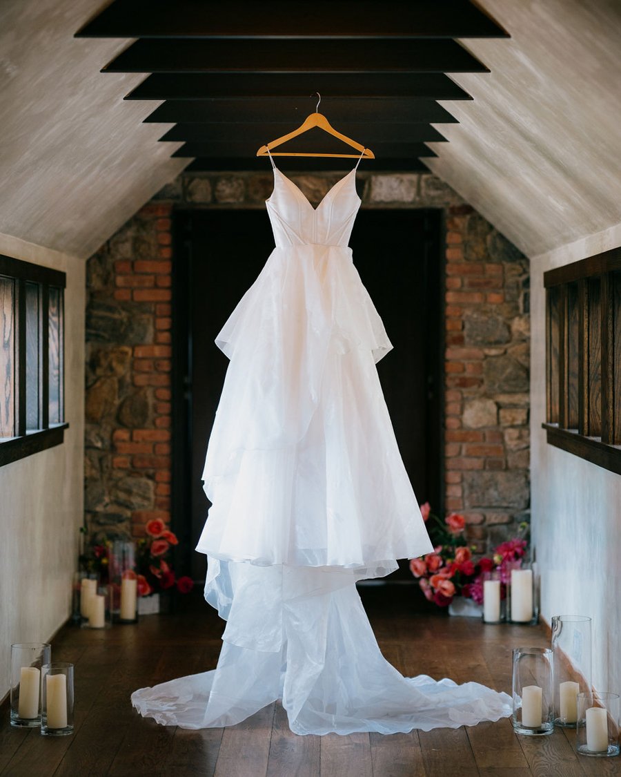 blue-hill-at-stone-barns-wedding-dress.jpg