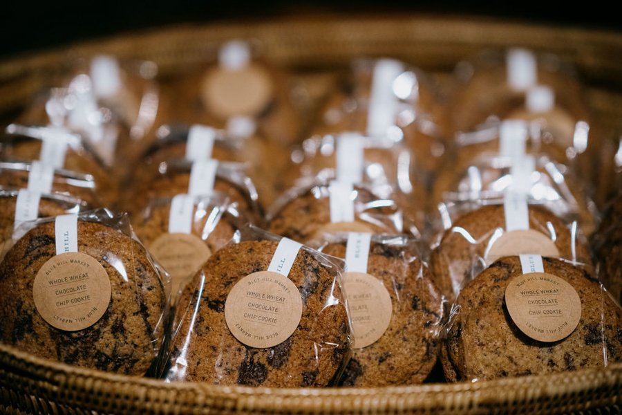 blue-hill-at-stone-barns-wedding-after-party-cookies.jpg