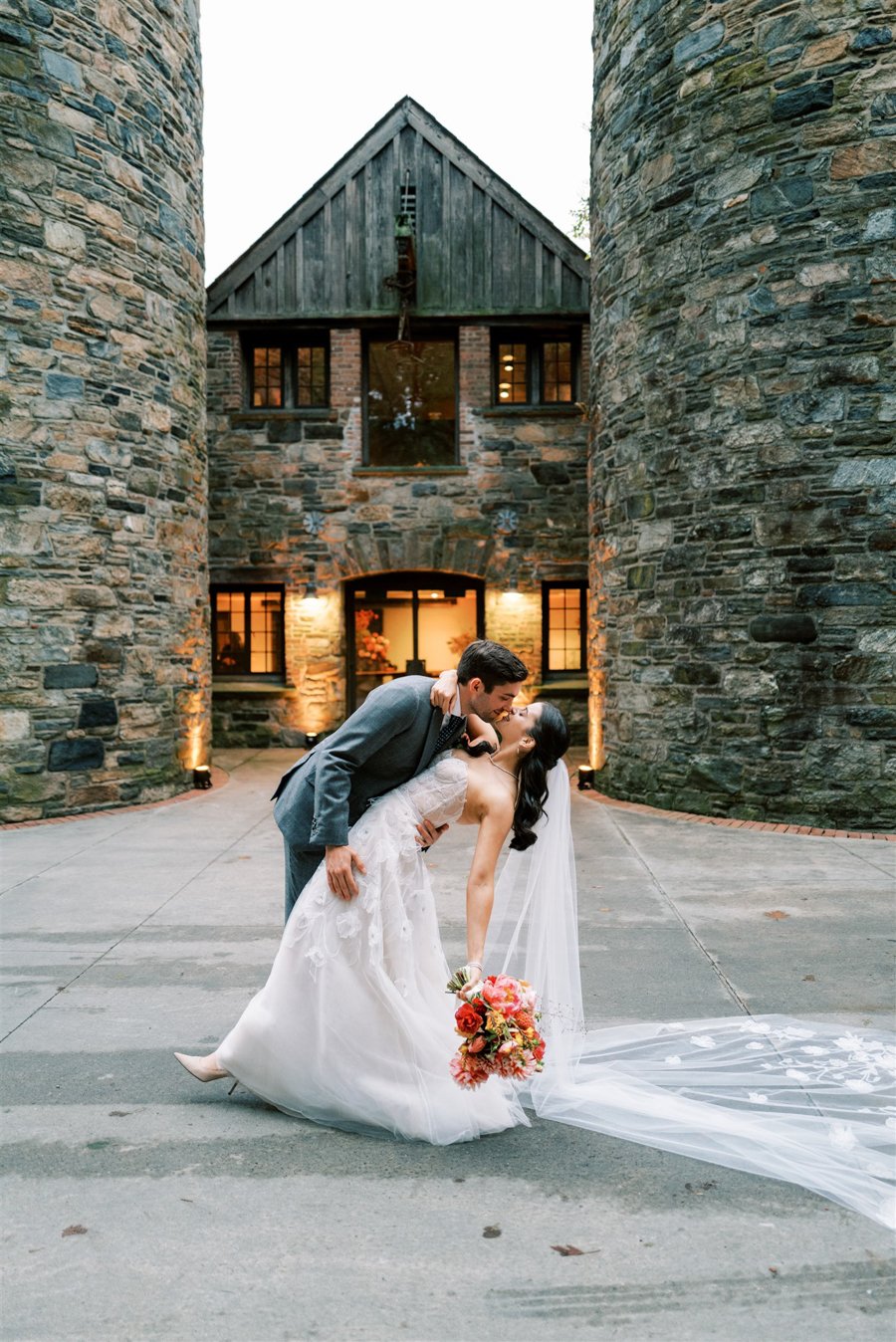 blue-hill-at-stone-barns-wedding-couple-dip-kiss.jpg