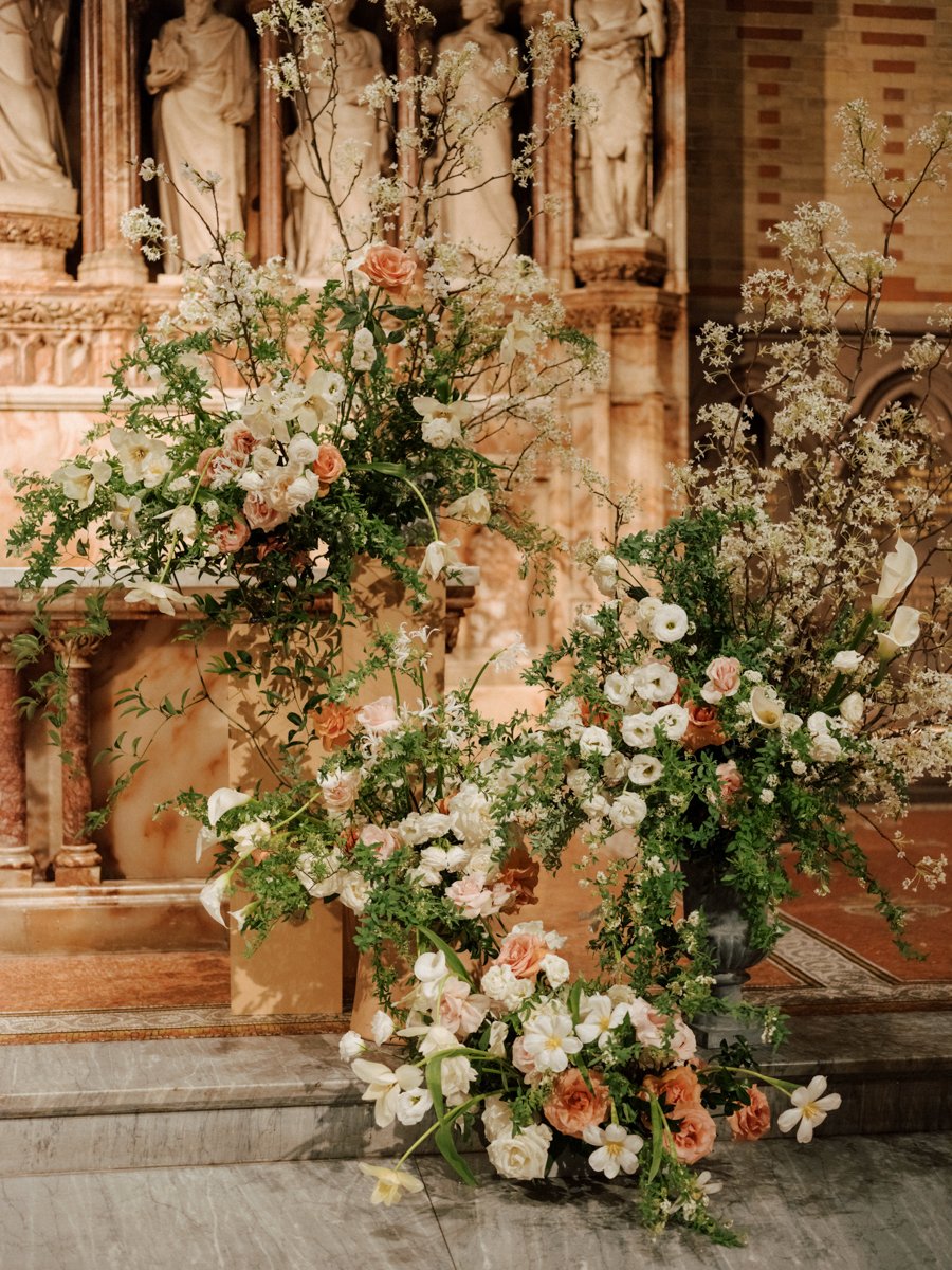 chelsea-square-wedding-ceremony-alter-flowers.jpg