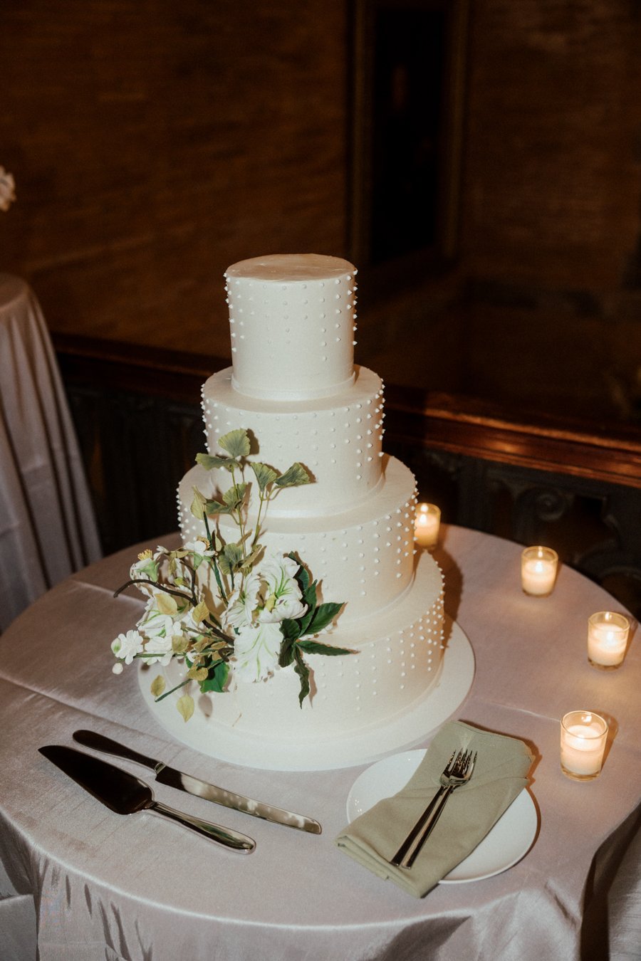 chelsea-square-wedding-cake.jpg