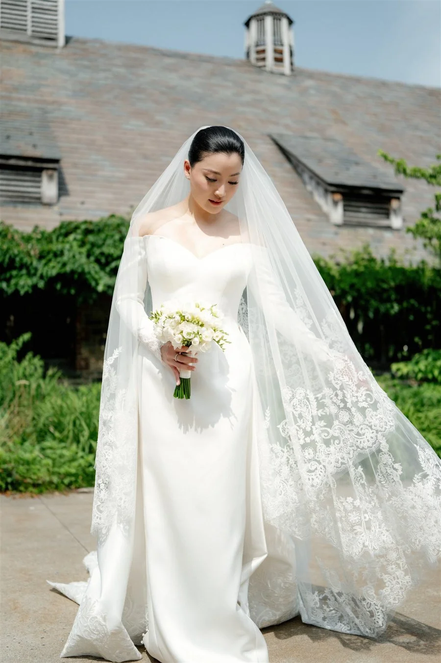 bride-veil-bouquet.jpg
