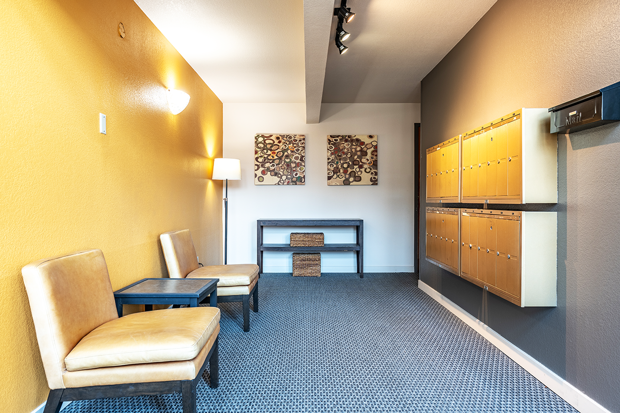 Francis Avenue Apartments Lobby