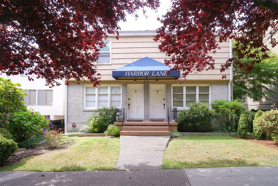 Harbor Lane Apartments