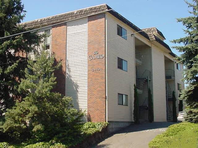 Cameo Apartments exterior