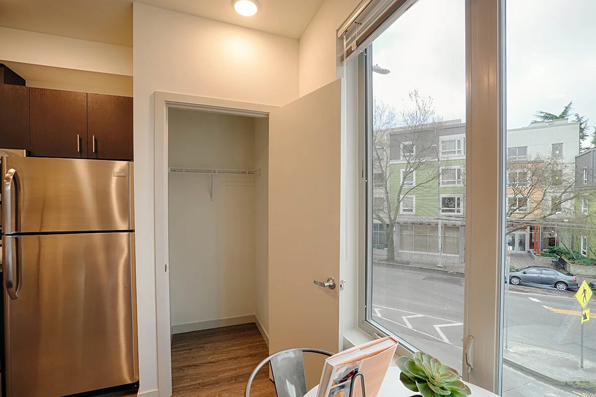 1240 Wallingford Apartments — Cornell and Associates