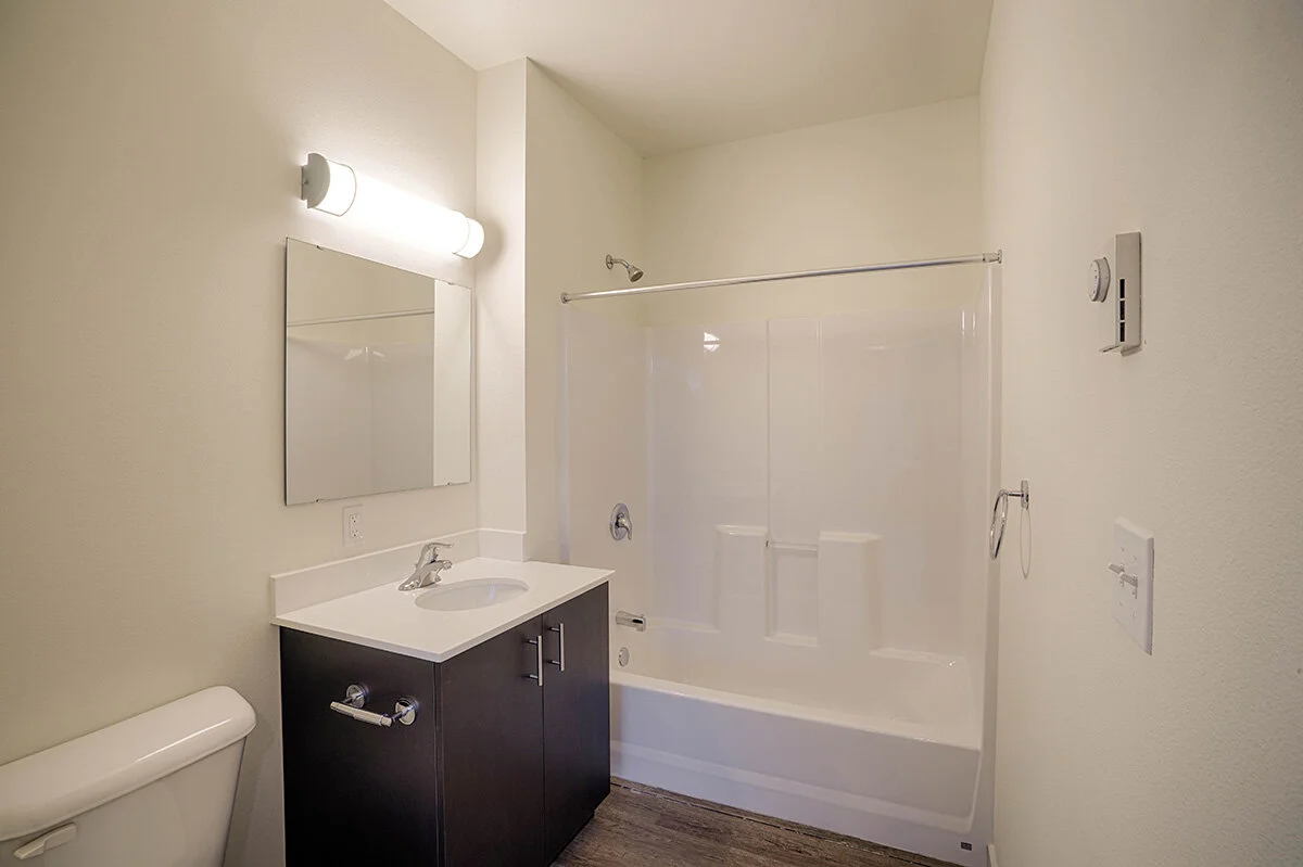 1240 Wallingford Apartments — Cornell and Associates