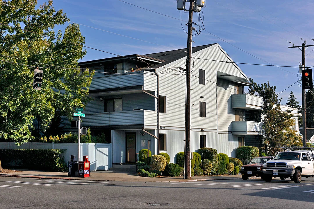 Wallingford Garden Apartments exterior