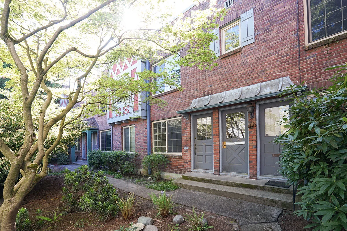 Lansdowne Manor Apartments — Cornell and Associates