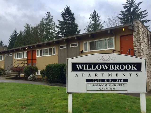 Willowbrook Apartments exterior and signage