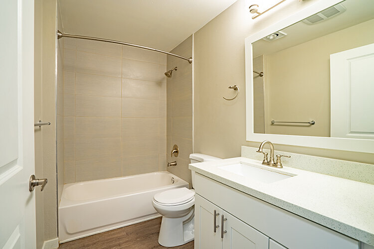 Scenic Apartments example bathroom