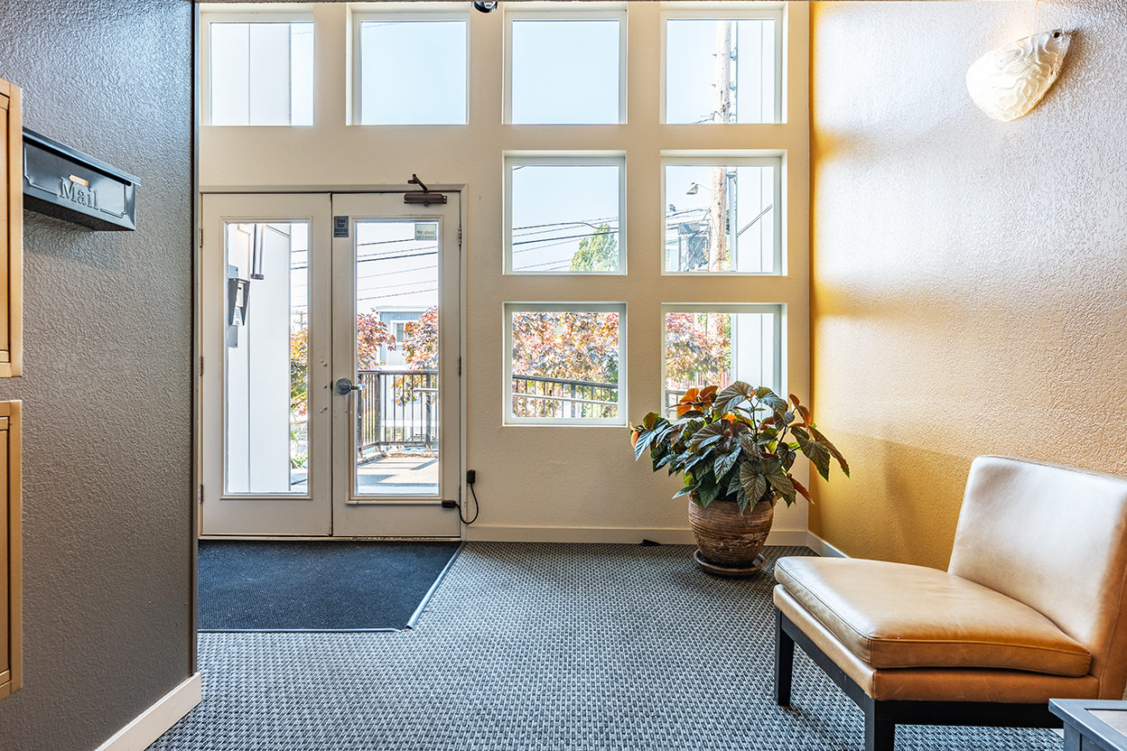 Francis Avenue Apartments Lobby