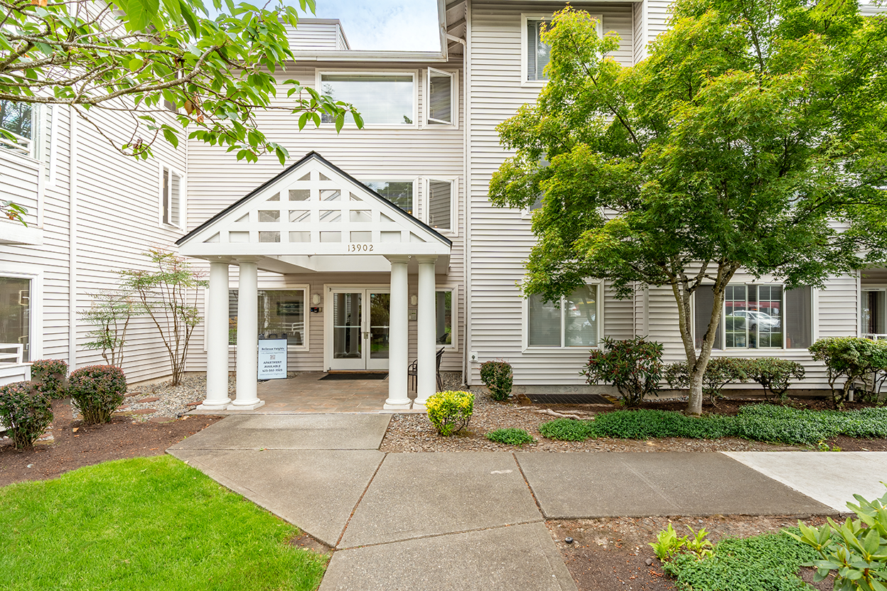 Bellevue Heights Apartment Homes, Crossroads