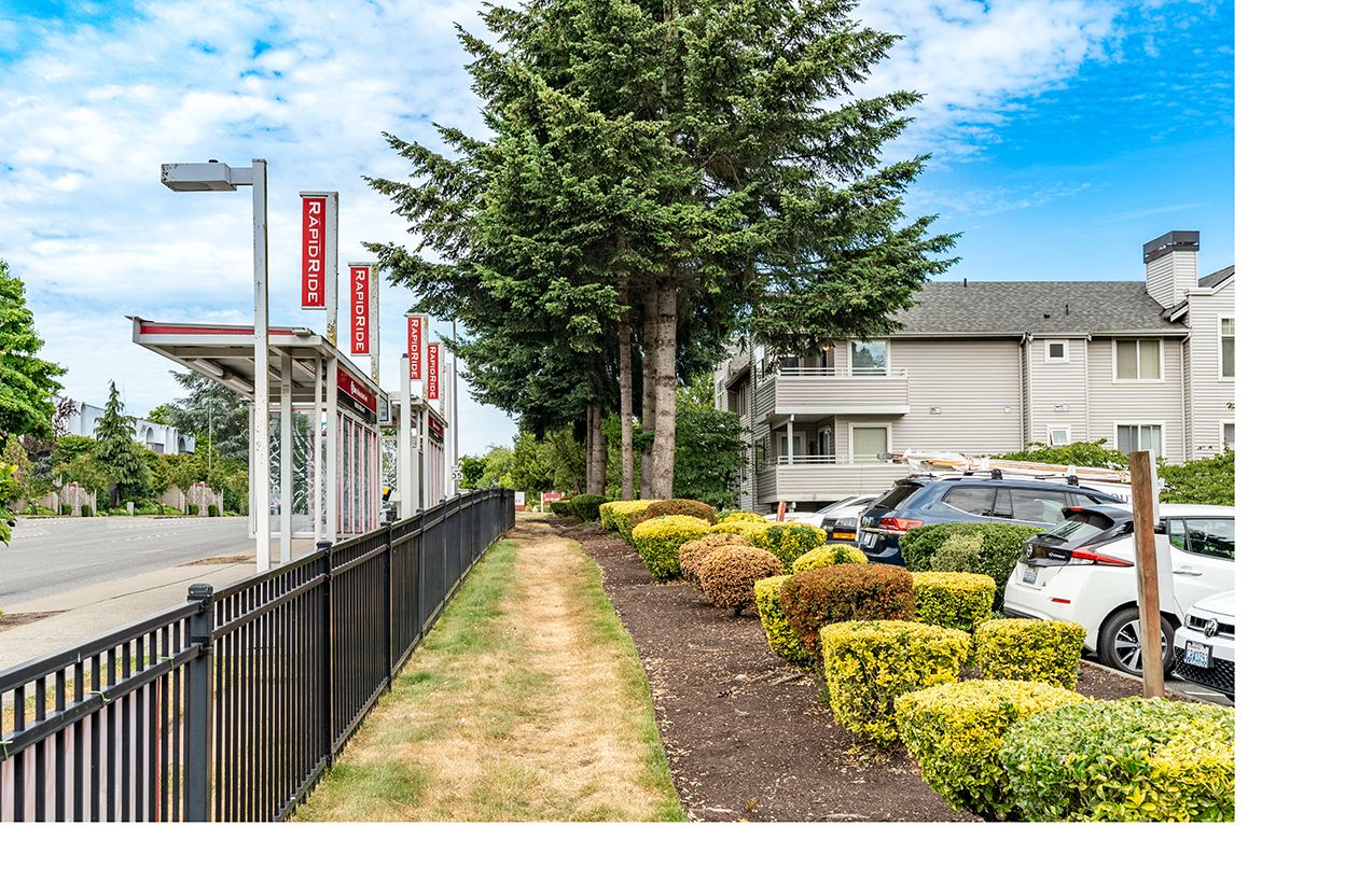 Bellevue Heights Apartment Homes, Crossroads
