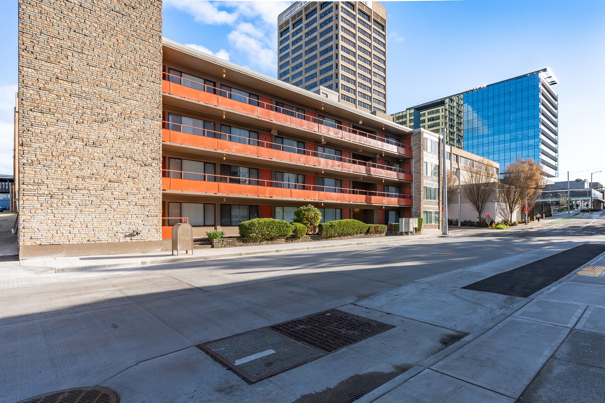 La Mirada Apartments U District Seattle