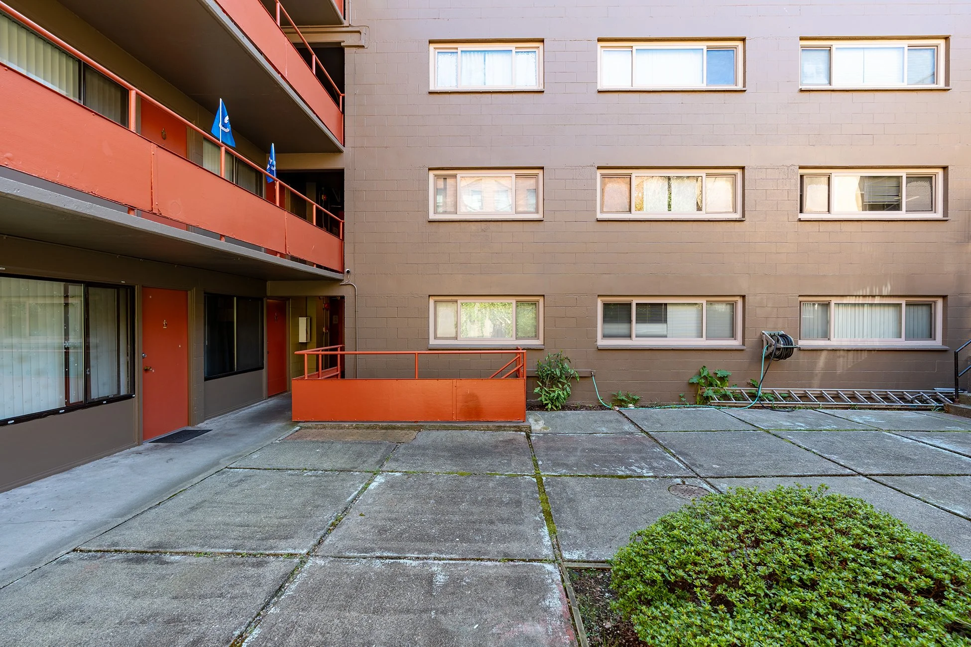 La Mirada Apartments U District Seattle
