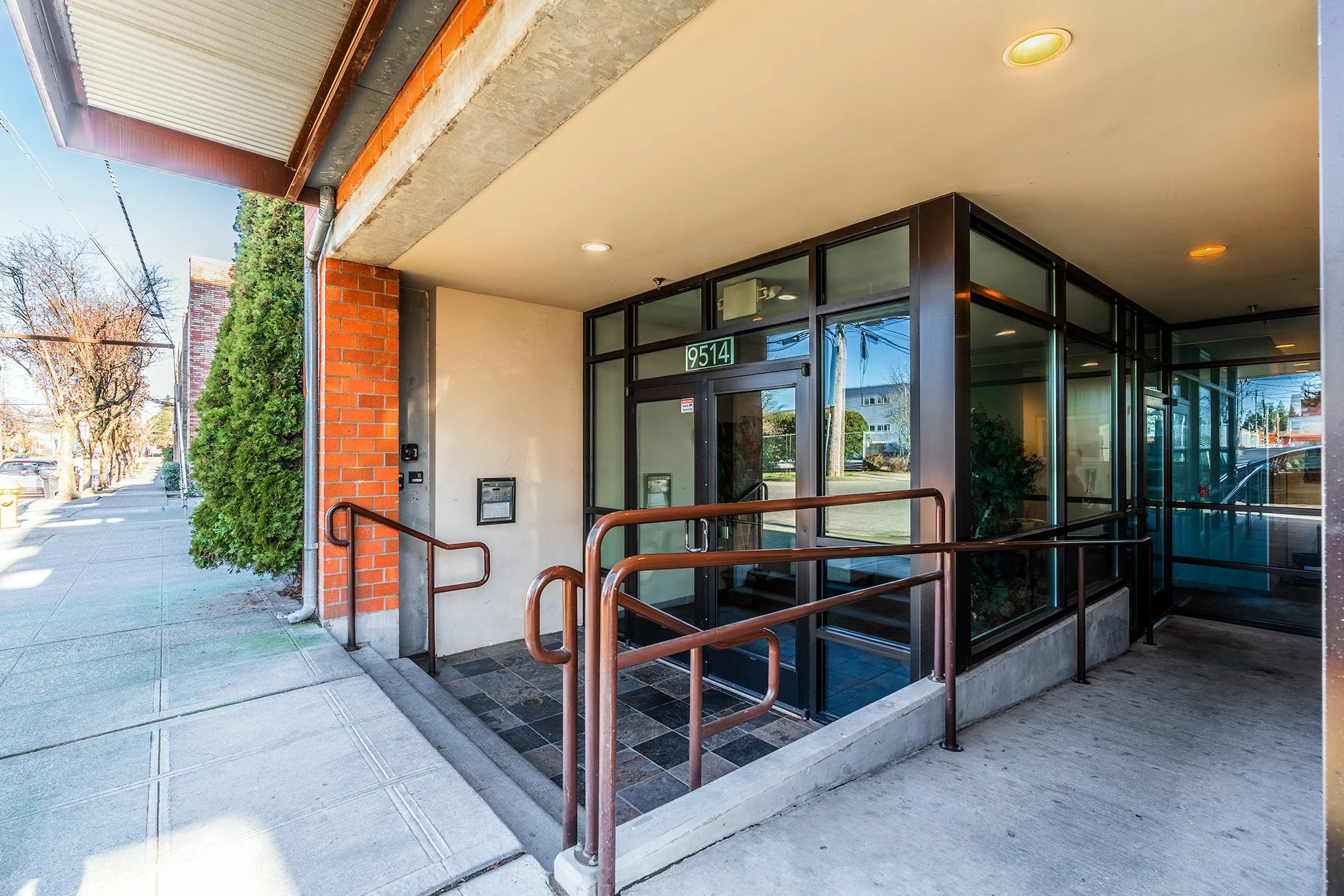 Oak View Apartments, Licton Springs, North Seattle