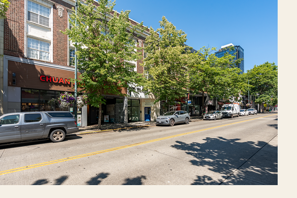 Saint Moritz Apartments University District Seattle