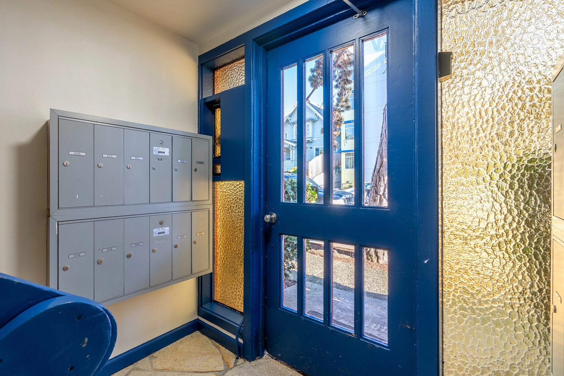 Mondrian Apartments, Seattle, University District